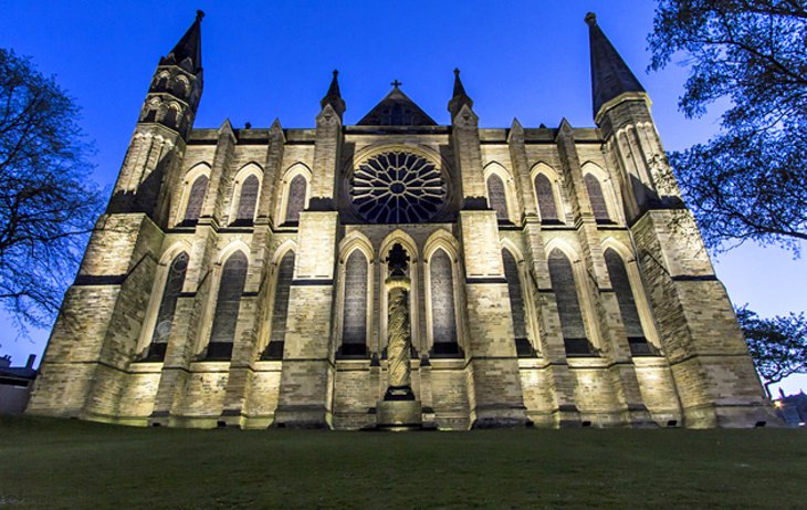 durham-cathedral-durham-region-epoxy-location Durham Cathedral at night – a landmark near CCC Epoxy’s service area in Durham Region, Ontario